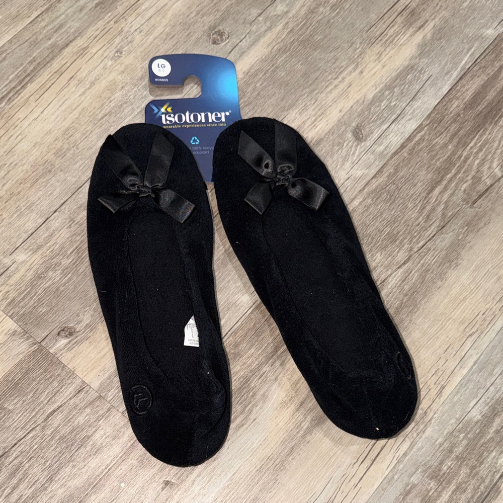 isotoner Women's Black No-Show Slipper Socks with Satin Bow